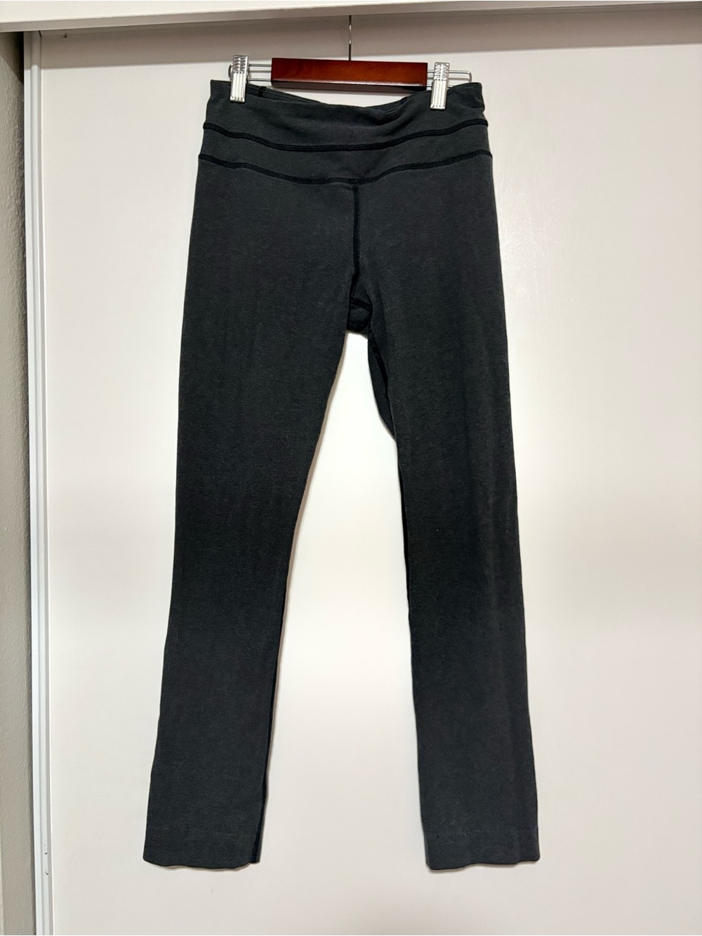 lululemon athletica dark charcoal mid-rise Yoga Leggings